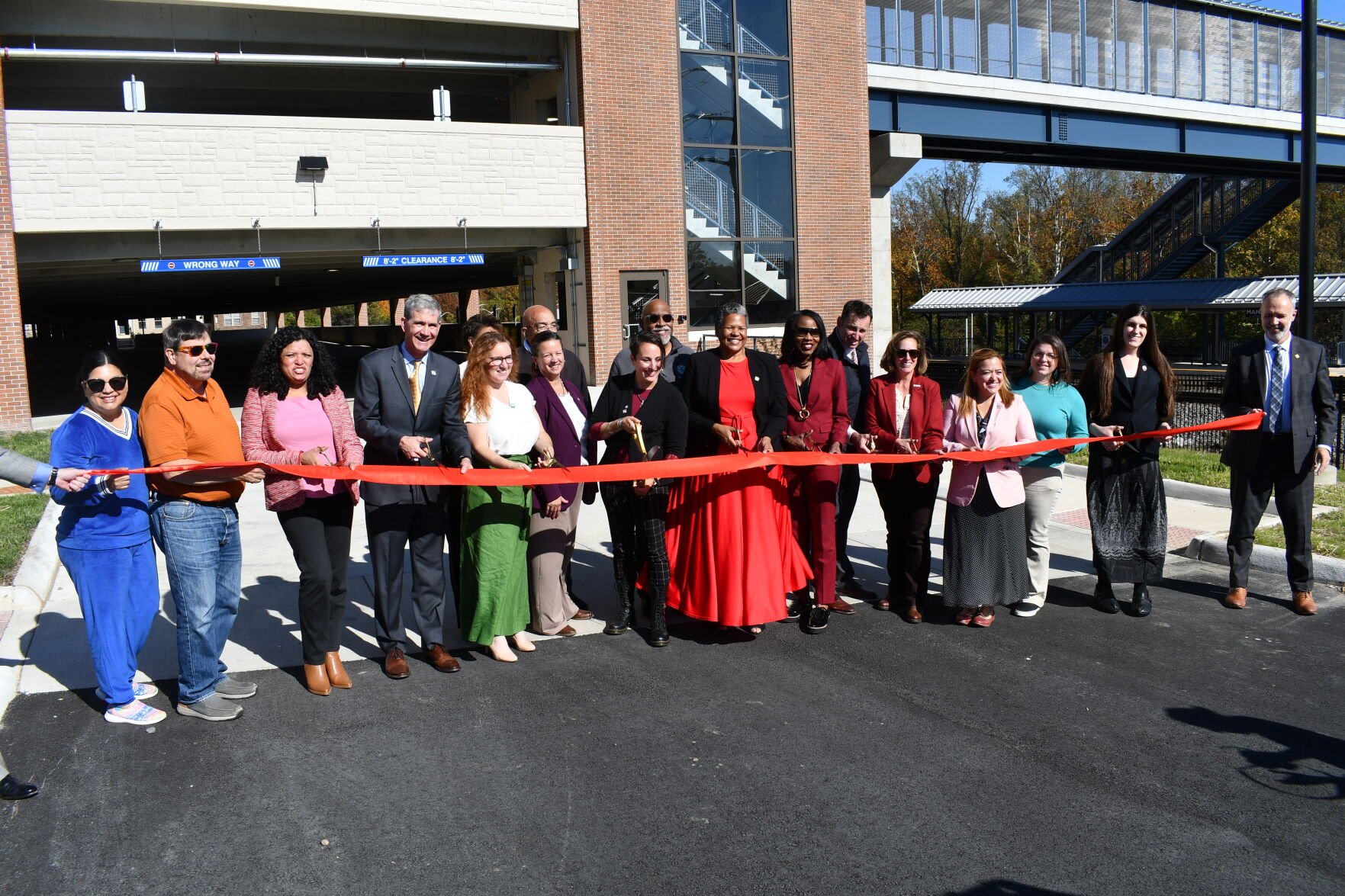 Manassas Park, regional leaders christen $35 million VRE parking garage
