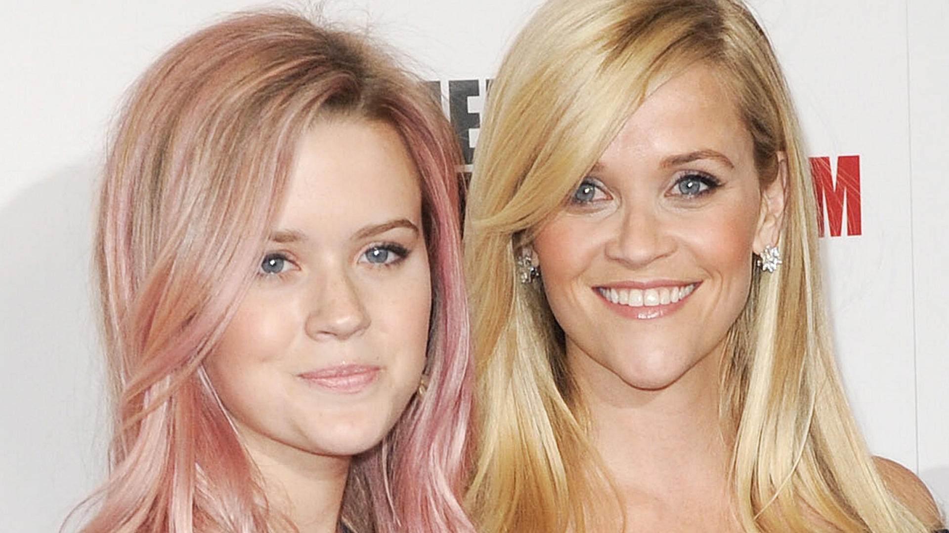 Tragic Details About Reese Witherspoon's Daughter, Ava Phillippe