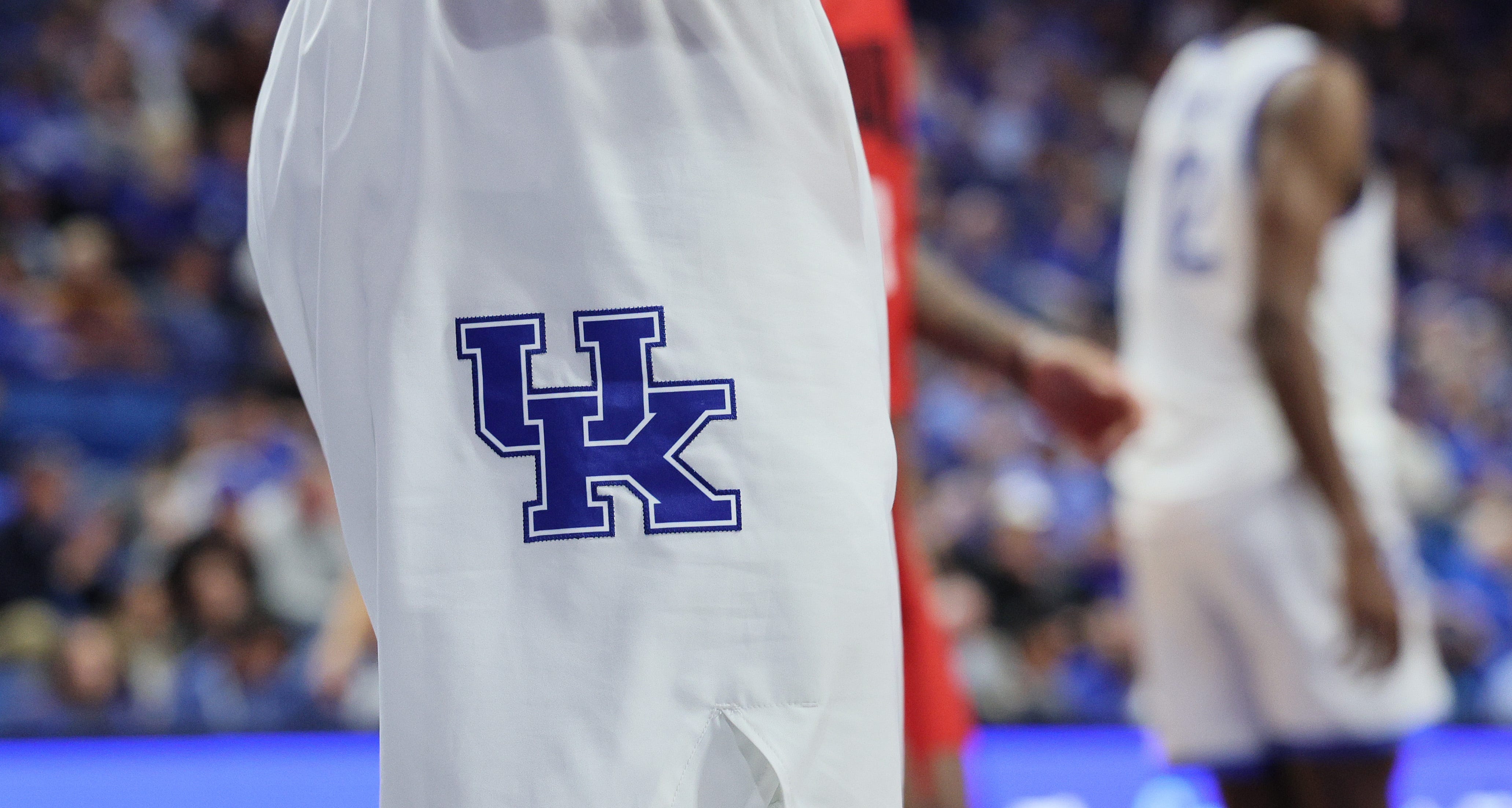 Kentucky offers a fast-rising guard in the 2027 recruiting class