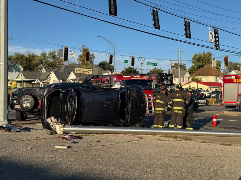 Crash on U.S. 41 temporarily closes southbound lane