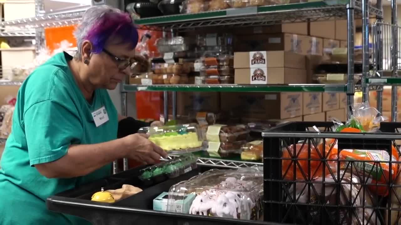 Polis requests $10M to support food banks after lapse in November SNAP ...