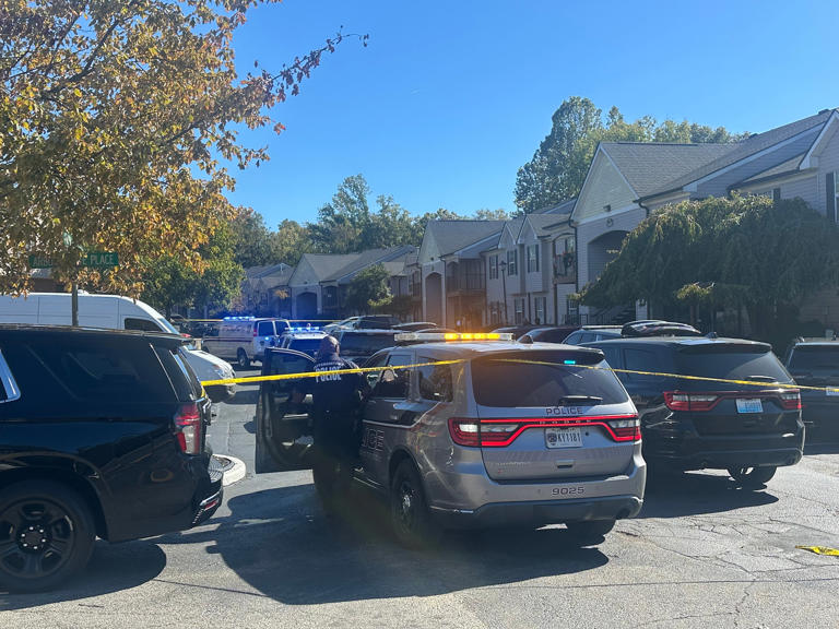 Man killed in Jeffersontown apartment shooting identified