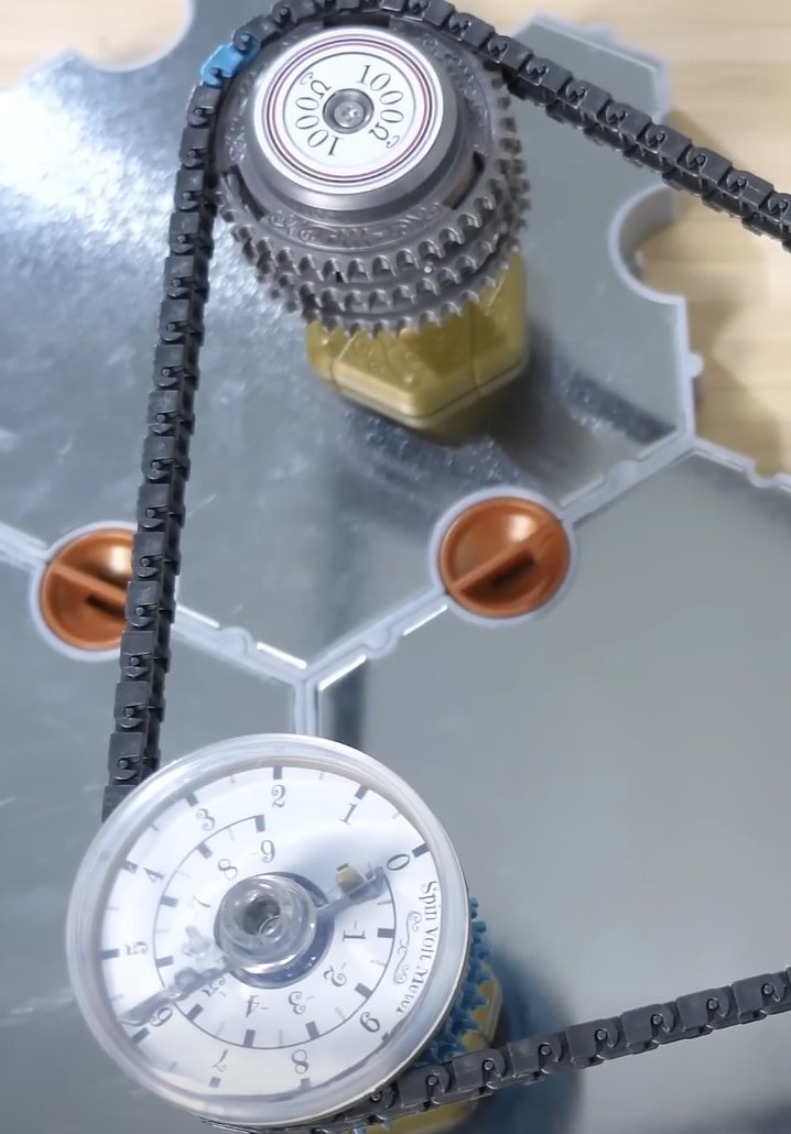 Can you make a computer out of gears and chains?