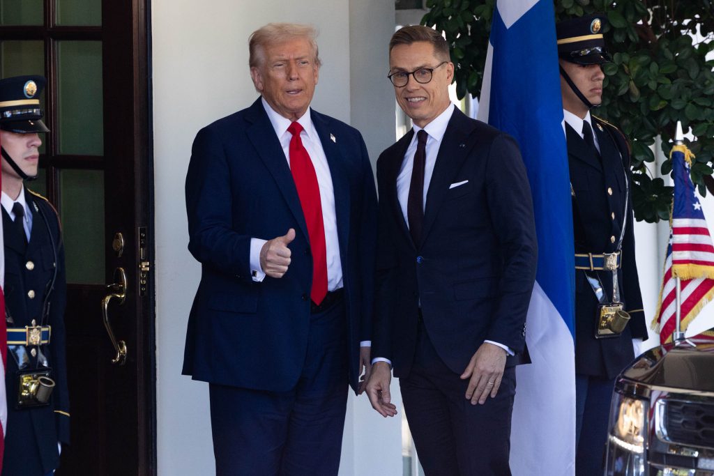Trump announces pact with Finland to build new icebreakers to expand
