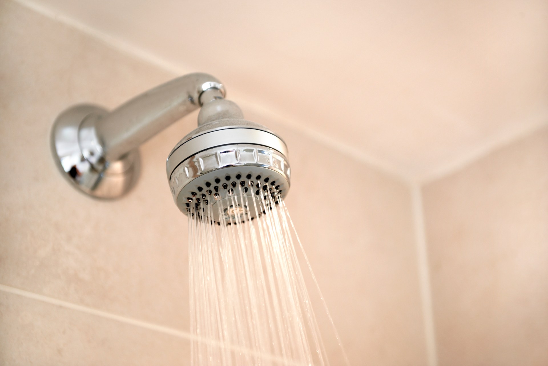 Here's what happens to your body if you stop showering