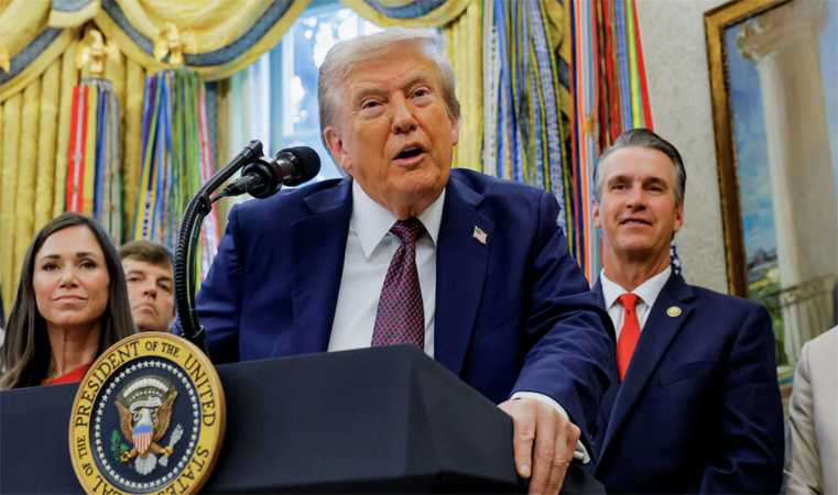 U.S. President Donald Trump replies to a question during an event to announce that the Space Force Command will move from Colorado to Alabama, in the Oval Office at the White House in Washington, D.C., U.S., September 2, 2025. REUTERS/Brian Snyder