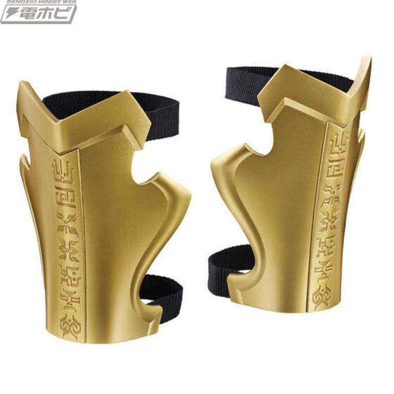 仮面ライダークウガ』より、「CSM変身ベルト アークル」が外観や