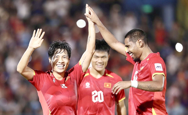 Việt Nam lên 3 bậc, Malaysia rơi tự do trên bảng xếp hạng FIFA