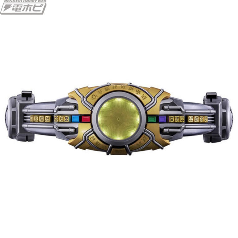 仮面ライダークウガ』より、「CSM変身ベルト アークル」が外観や