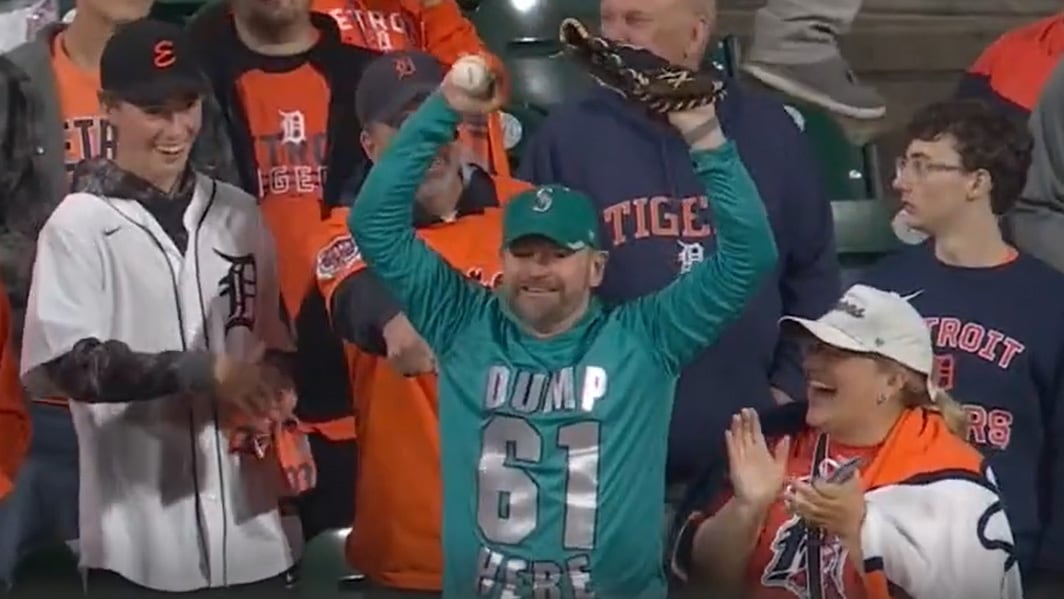 #TheMoment Cal Raleigh made this fan’s 'Dump 61 Here' wish come true