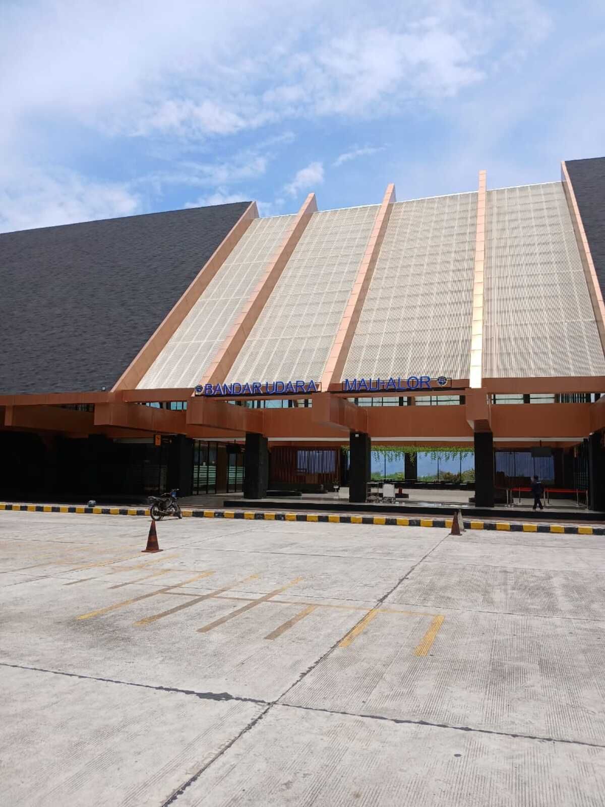 Terminal Bandara Mali-Alor Dirancang untuk Ruang Terbuka Tanpa AC, Semakin Indah Didesain 2 AA1ObpJL