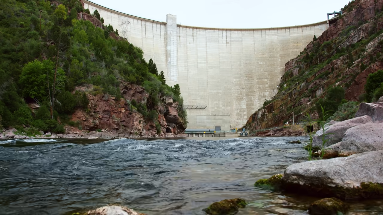Why Engineers Never Build Short Arch Dams