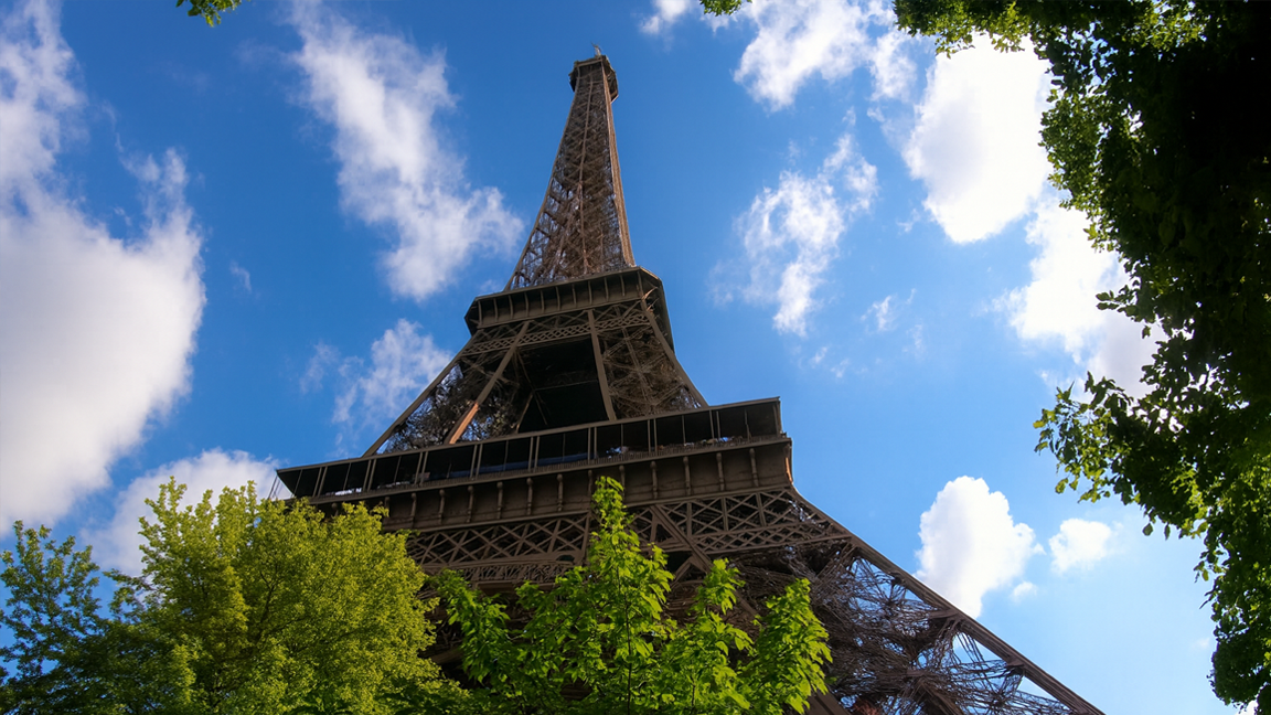 Eiffeltornet i Paris – hissfärd till toppen