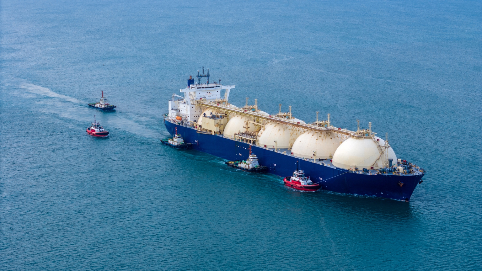 Australia’s biggest LNG plants hit with outages from cyclone