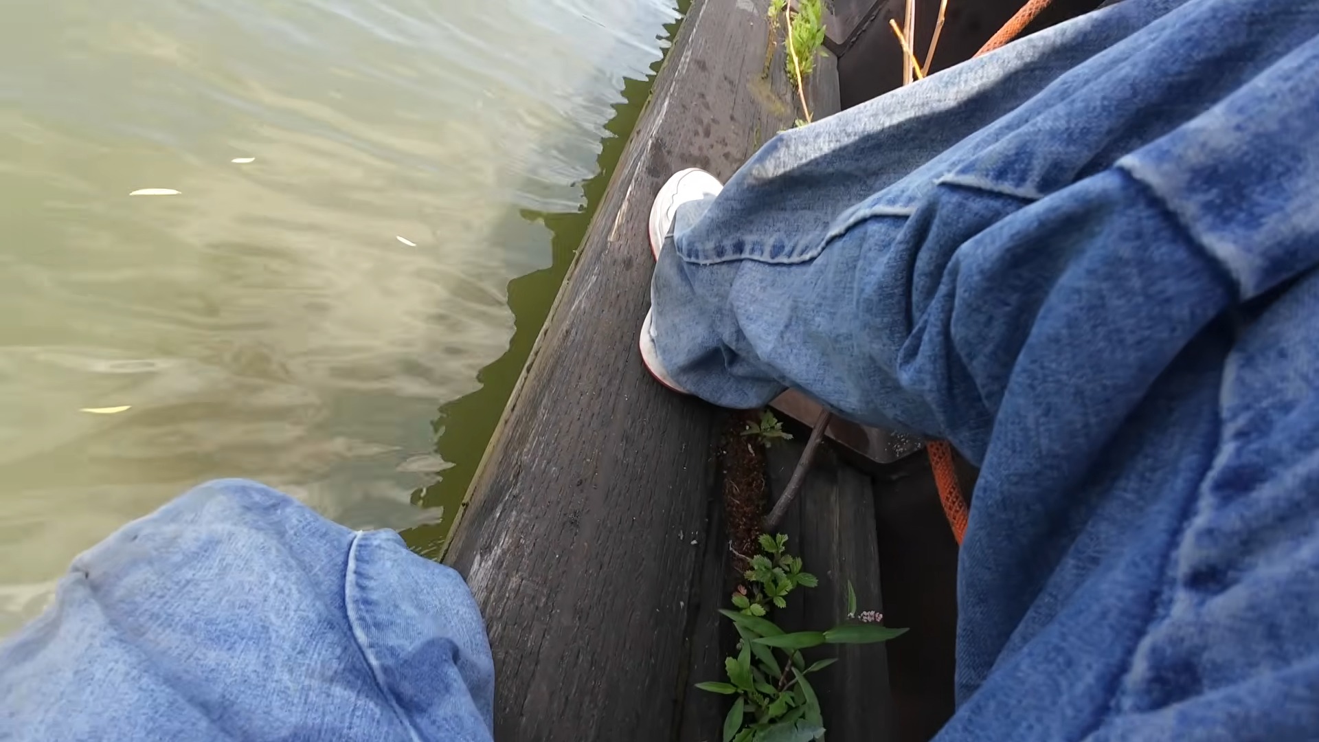 I almost went swimming thanks to magnet fishing gone wrong! - And Thanks To Its