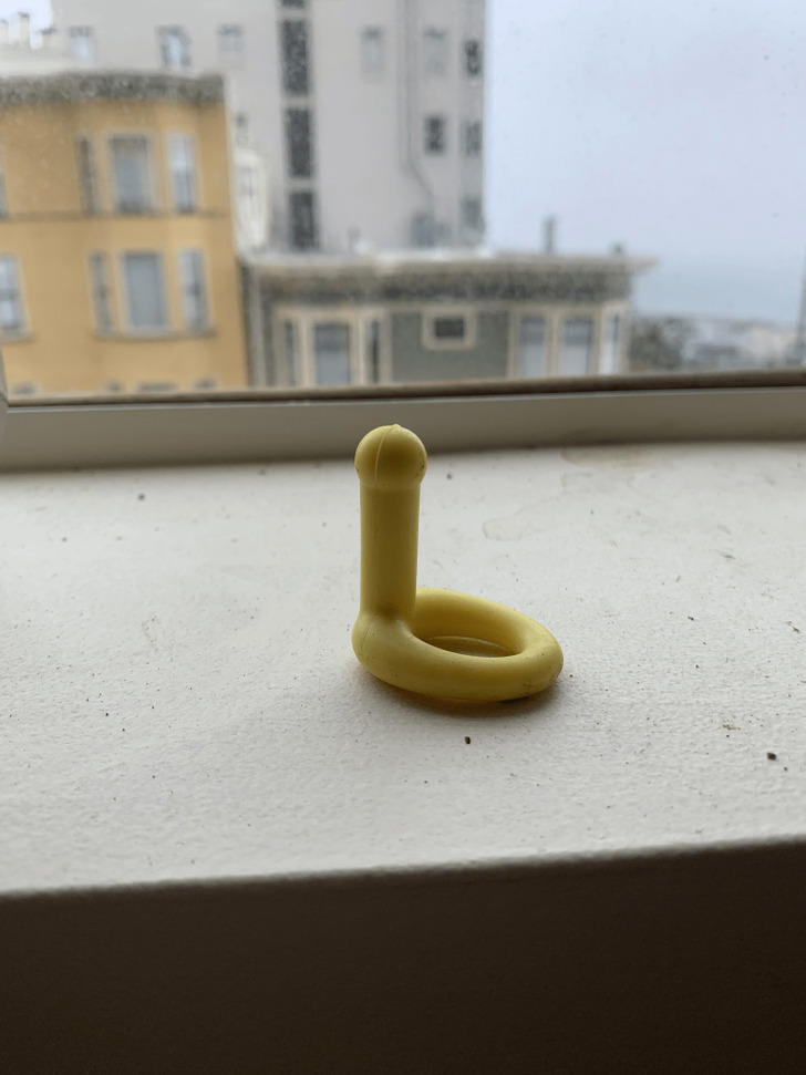 12 People Who Found Confusing Objects and Went, “Wait a Minute...”