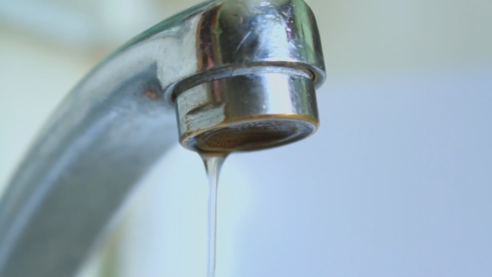 Utility crews working to fix water issue in Ohio County