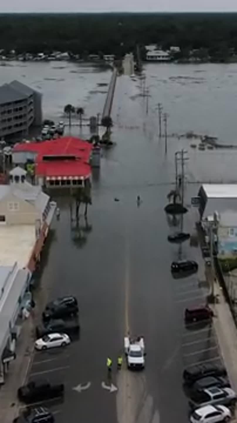 Watch as king tide flooding overtakes Garden City, SC