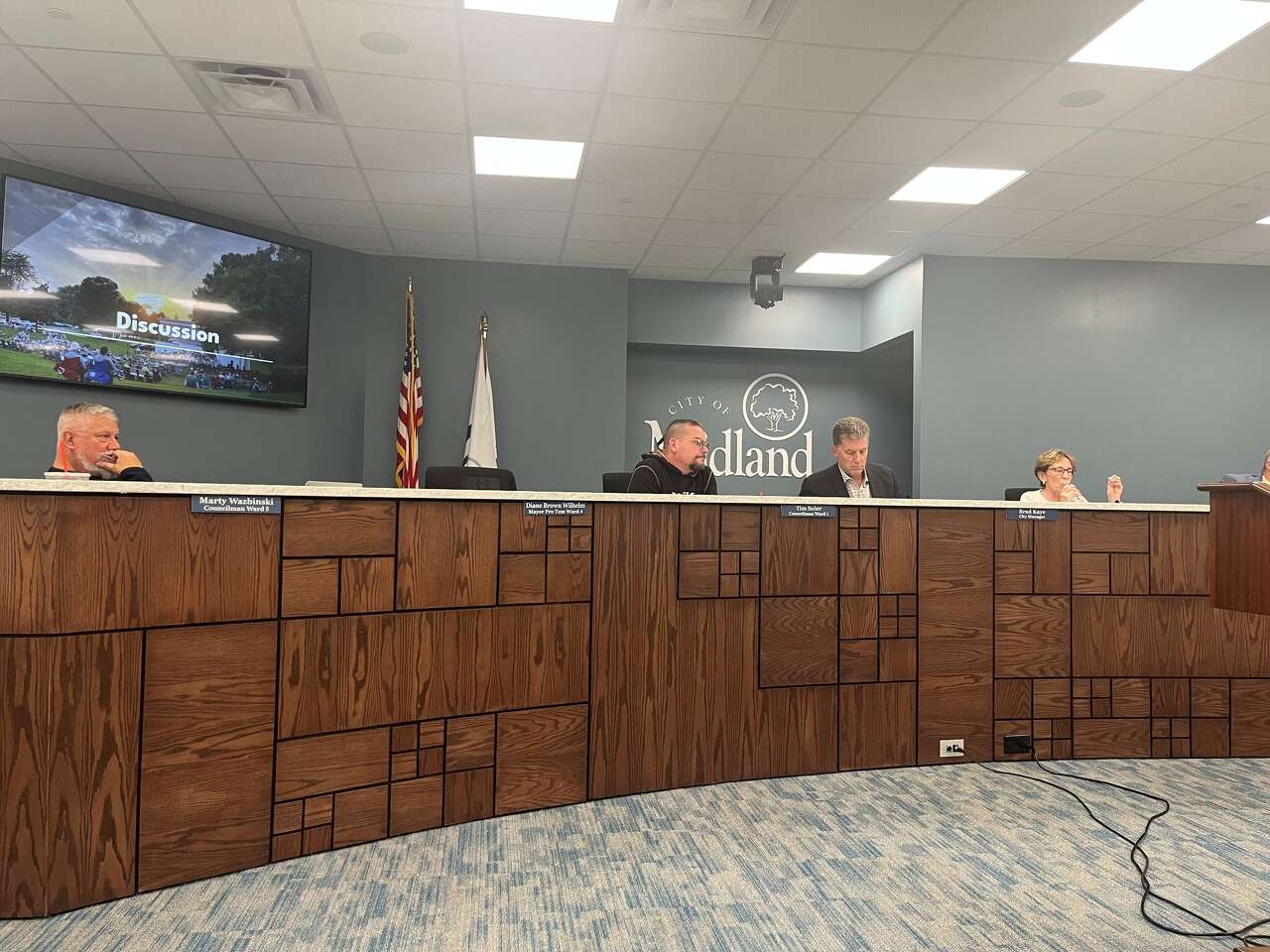 City Council discusses updates to Code of Ordinances, charter