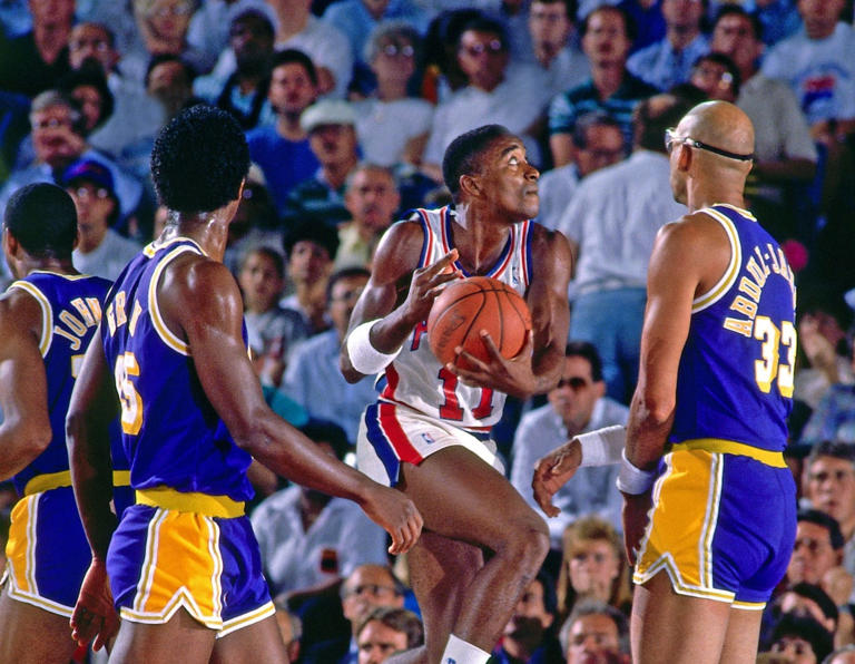The best NBA player to wear each jersey number