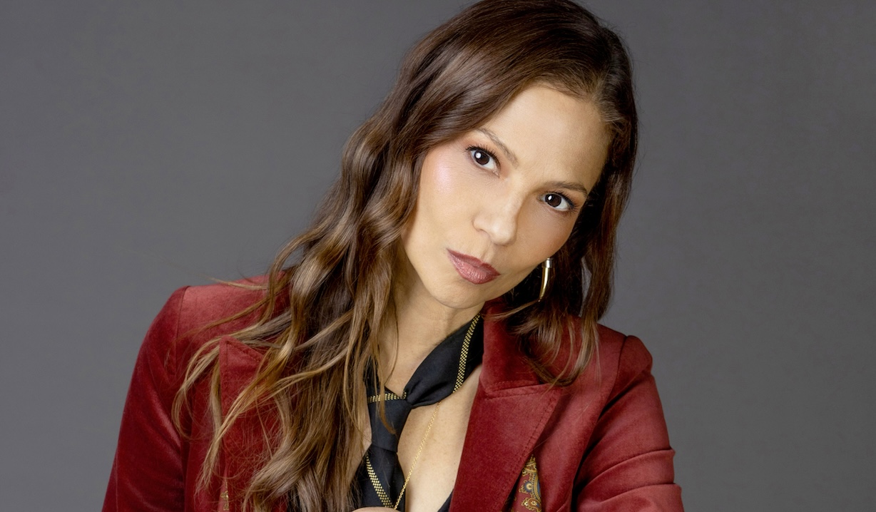 First-Look Photos: Meet Tamara Braun's Young & Restless Character, Sienna  Bacall