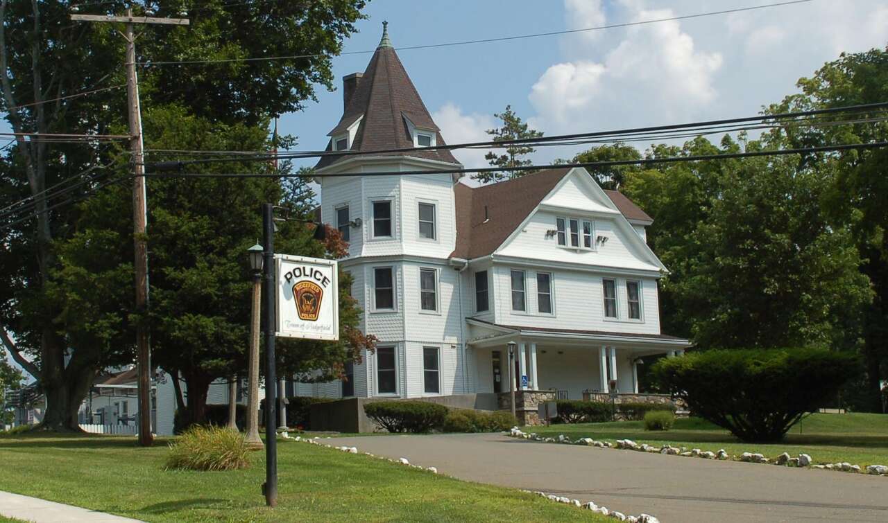 Construction worker injured in Ridgefield accident, police say