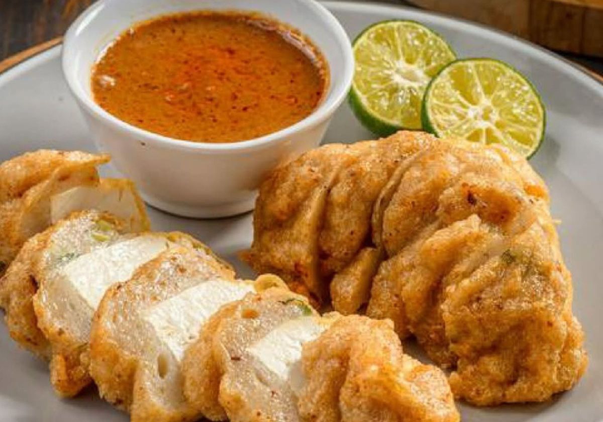 Cari Batagor Enak di Bandung? 10 Tempat Legendaris Favorit Warga