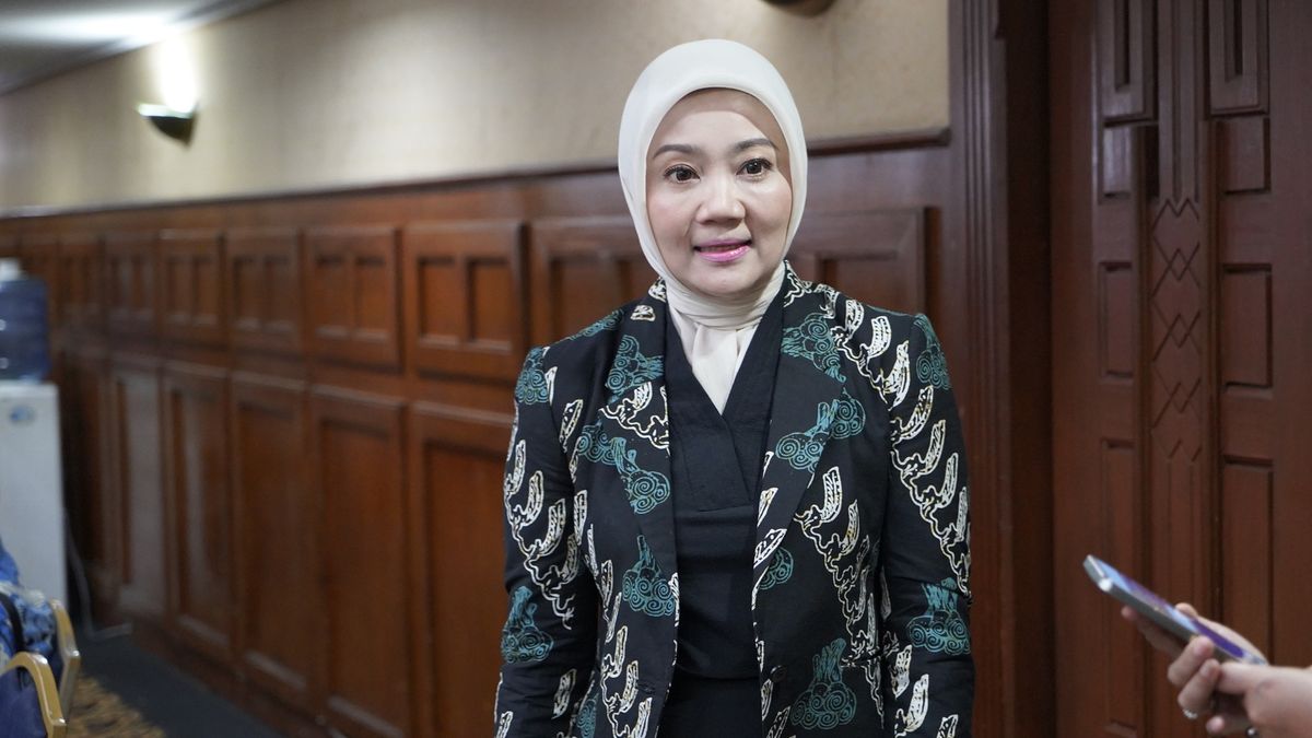 Atalia Praratya Kritik Penggunaan Dana Negara untuk Perbaikan Ponpes Al Khoziny