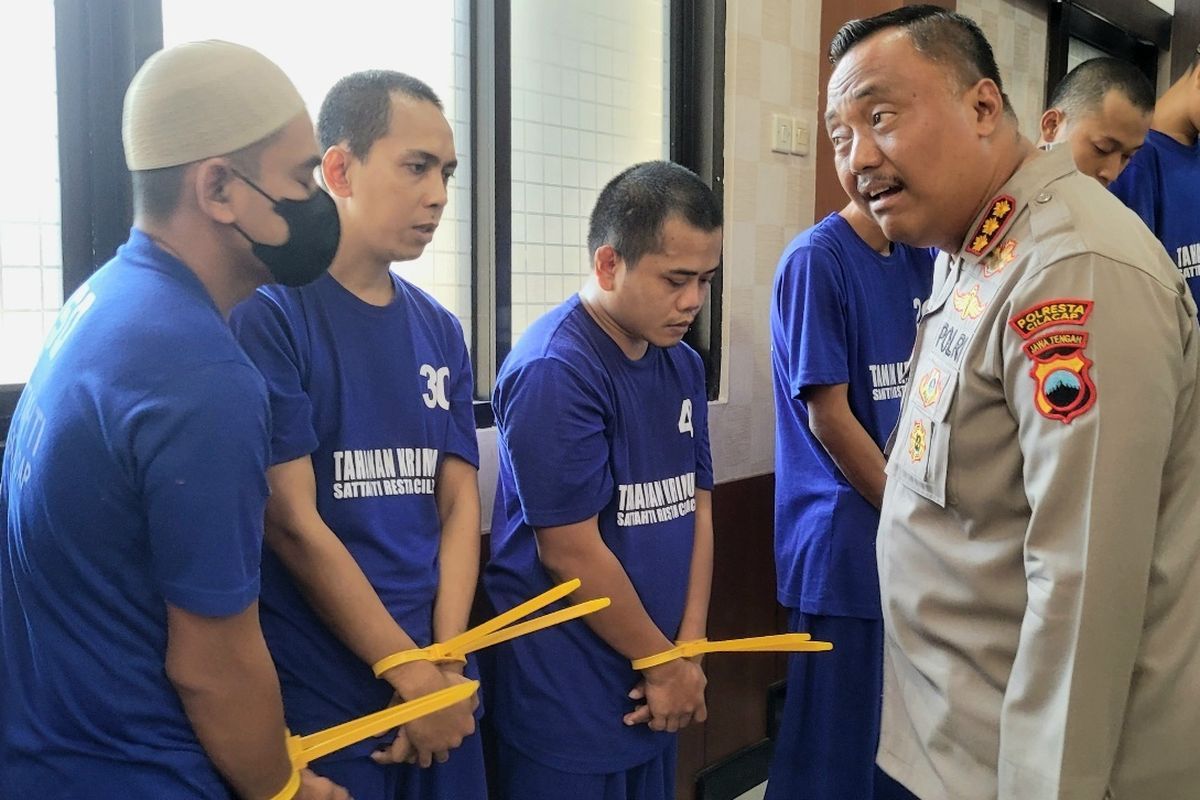 Sopir dan Penumpang Daihatsu Sigra Terancam 7 Tahun, Dompet Hilang Membawa Malu