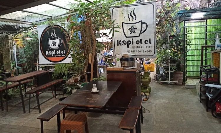 Ngopi Seru, Suasana Hangat: 4 Tempat Nongkrong Favorit di Pacitan