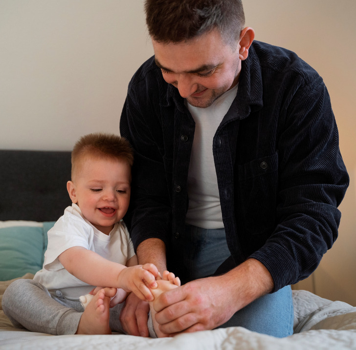 12 Stories That Prove Single Parents Truly Are Superheroes Without