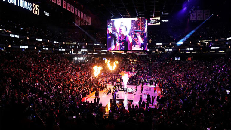 former-mlb-executive-issues-stark-warning-on-potential-wnba-collapse