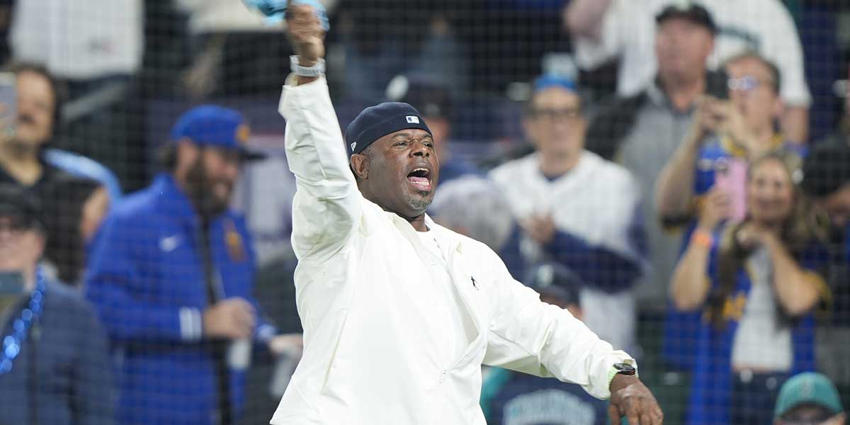 Mariners legend Ken Griffey Jr. has fans hyped for Game 5 vs. Tigers