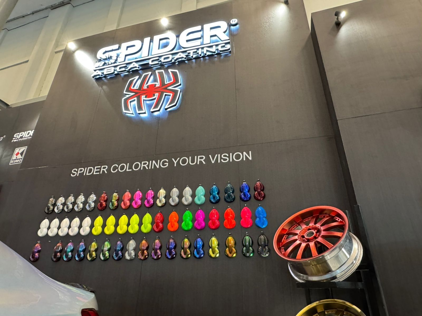 Hadir di IMX 2025, Cat Spider Bawa Mobil Cakep Hasil Kolaborasi Dengan ...