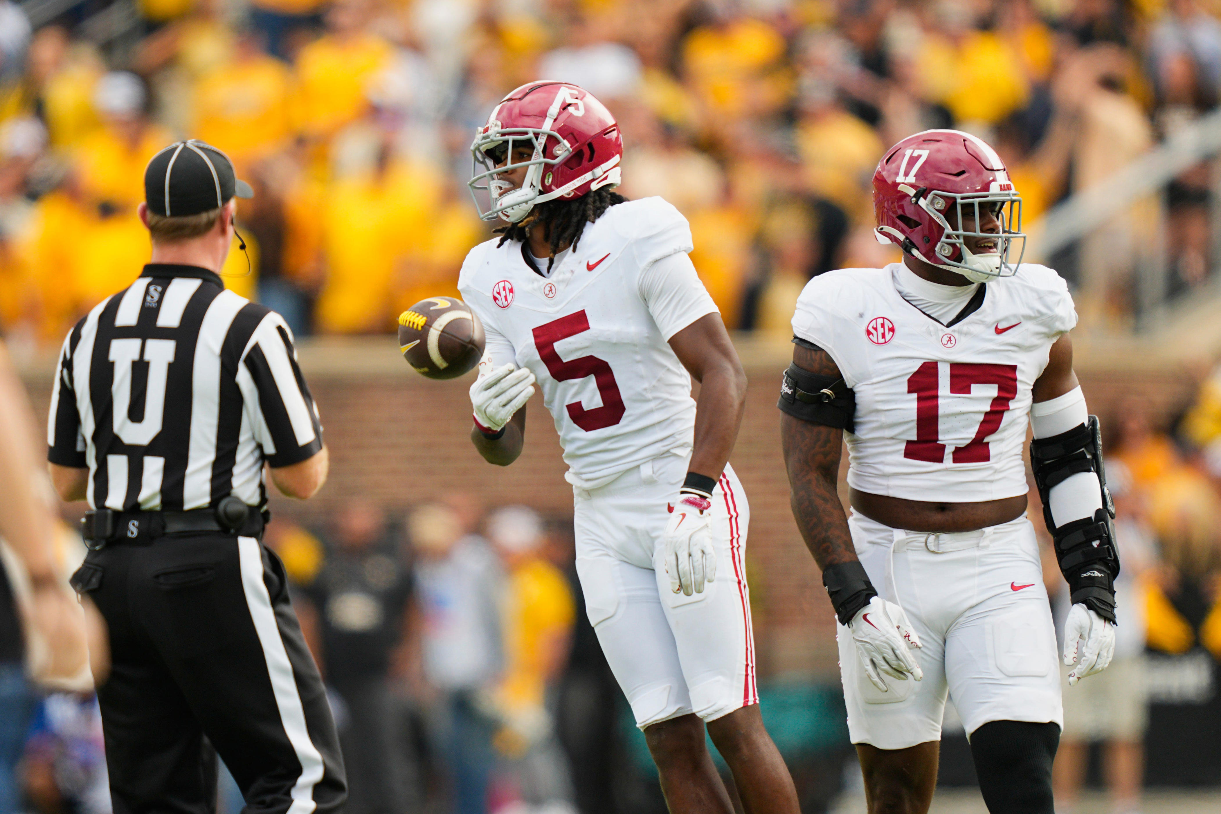 Dijon Lee interception was an answered prayer for Alabama football QB ...