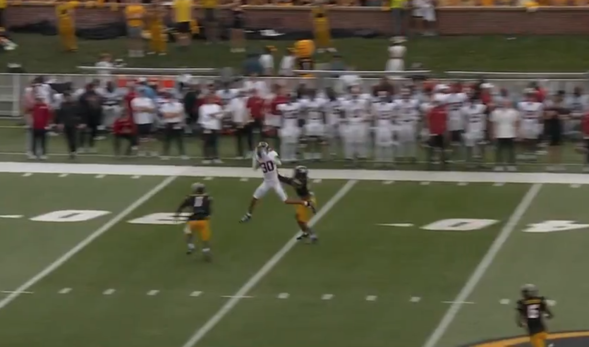 Fans Sending Prayers After Alabama Wide Receiver Gets Knocked Out