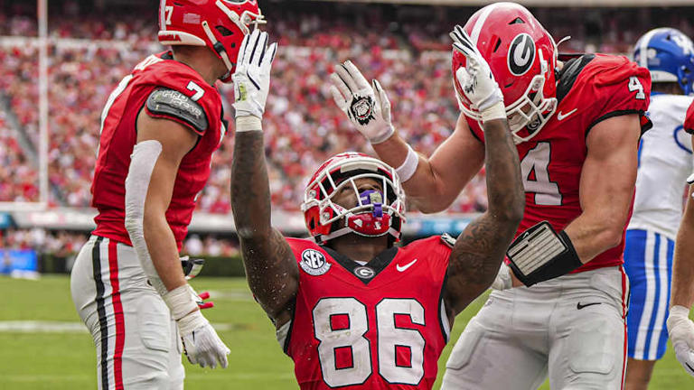 The World’s Largest Gold Nugget Was So Heavy, It Had To Be Broken To Be ...