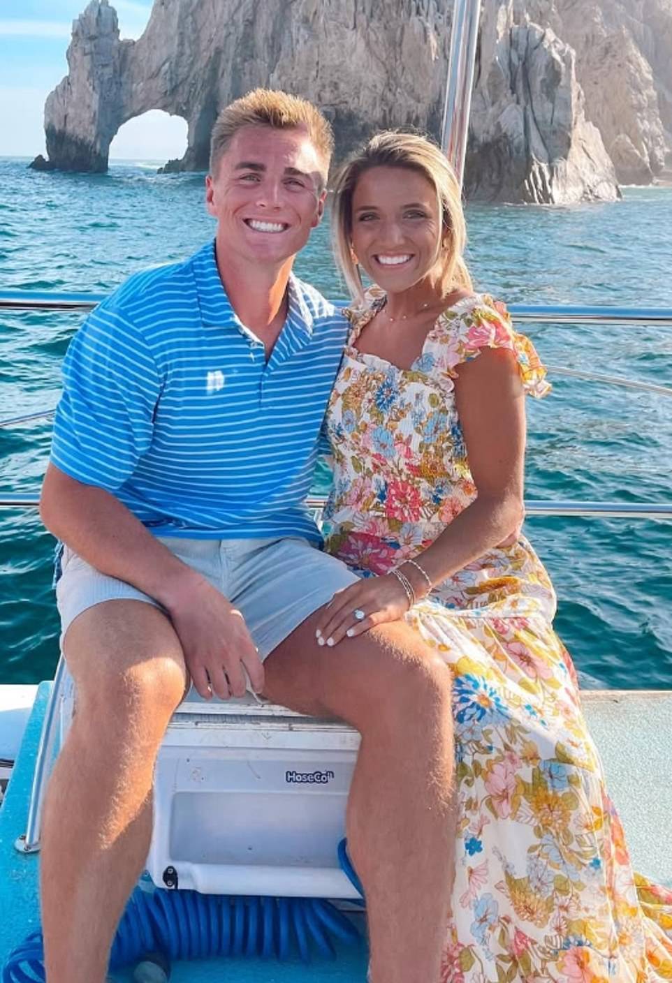 NFL quarterback's wife reveals she's pregnant