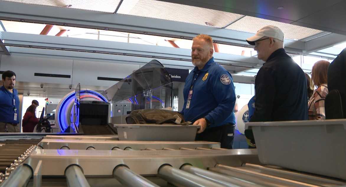 Ribbon-cutting ceremony held for new Pittsburgh Internatinal Airport ...