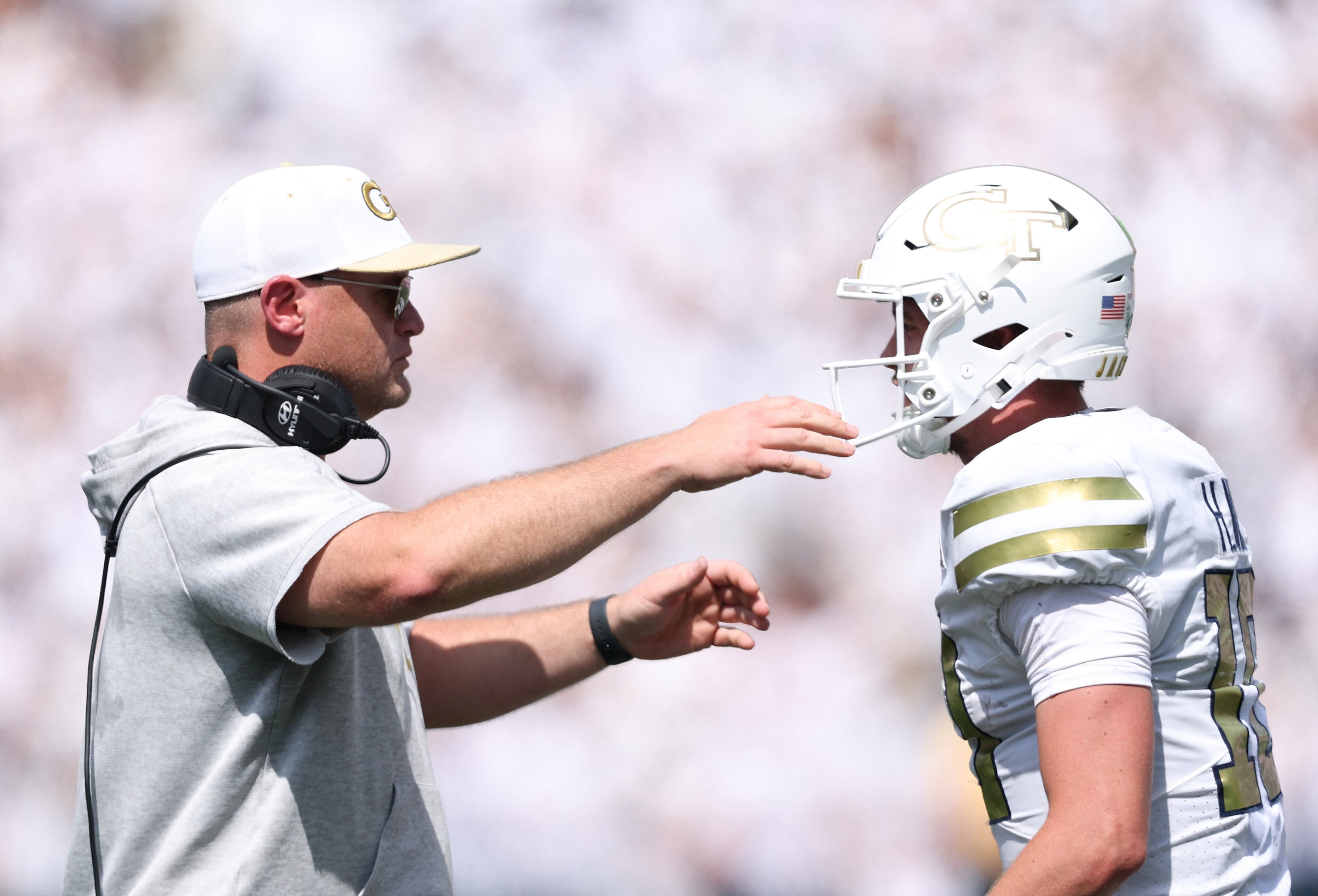 No. 13 Georgia Tech is 6-0 for first time since 2011