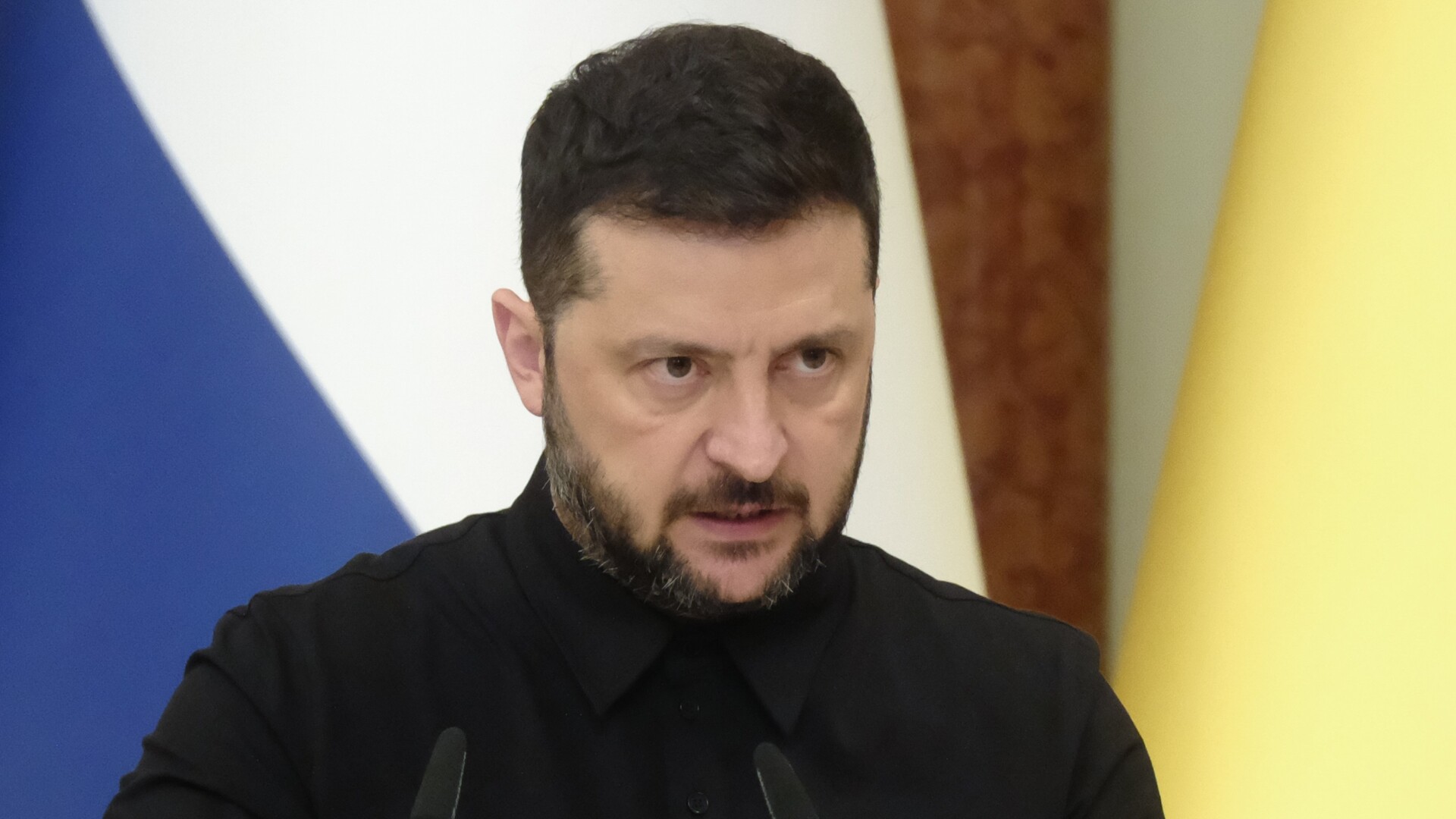 Zelensky calls on Trump to end the Ukraine war
