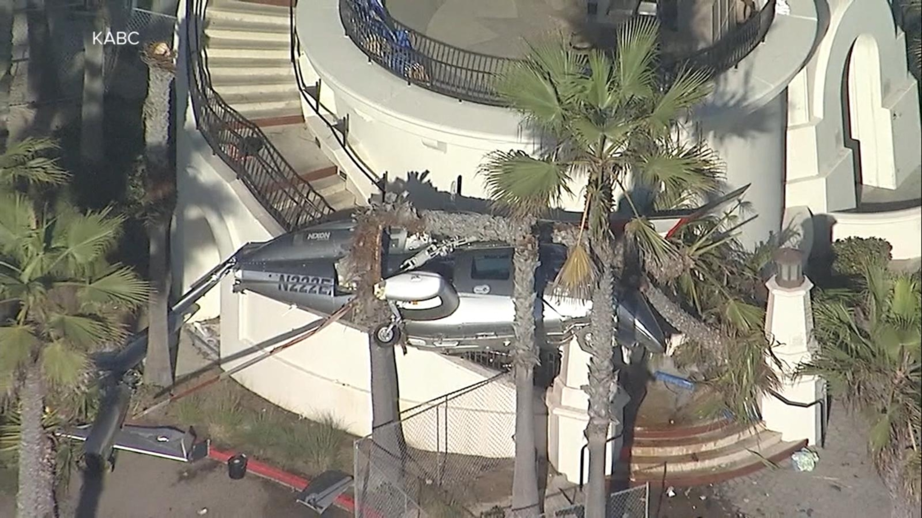 5 hospitalized after helicopter crashes near California beach