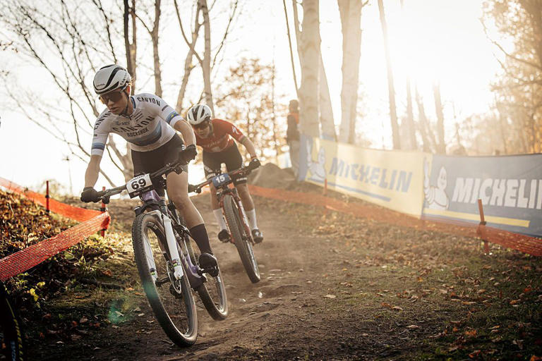 evie-richards-seals-2025-mountain-bike-world-cup-short-track-overall-as