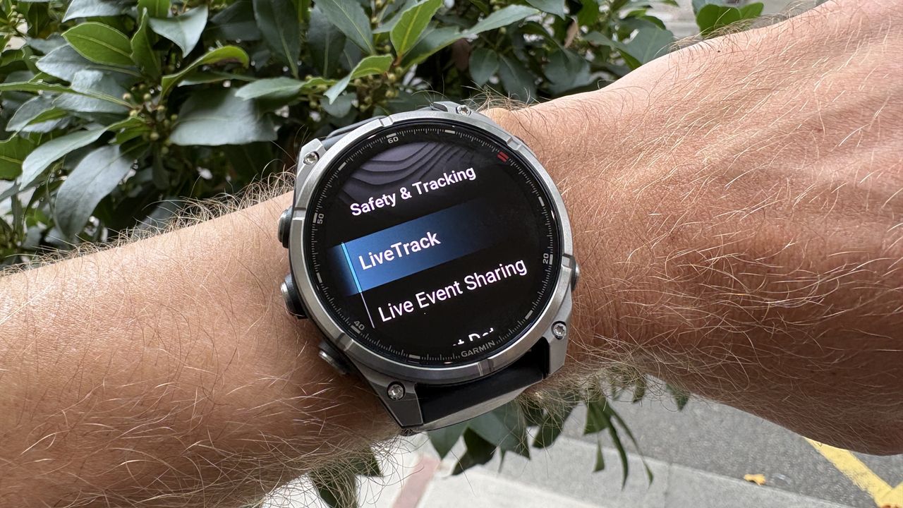 I tried the Garmin Fenix 8 Pro’s LiveTrack feature in a marathon — here ...