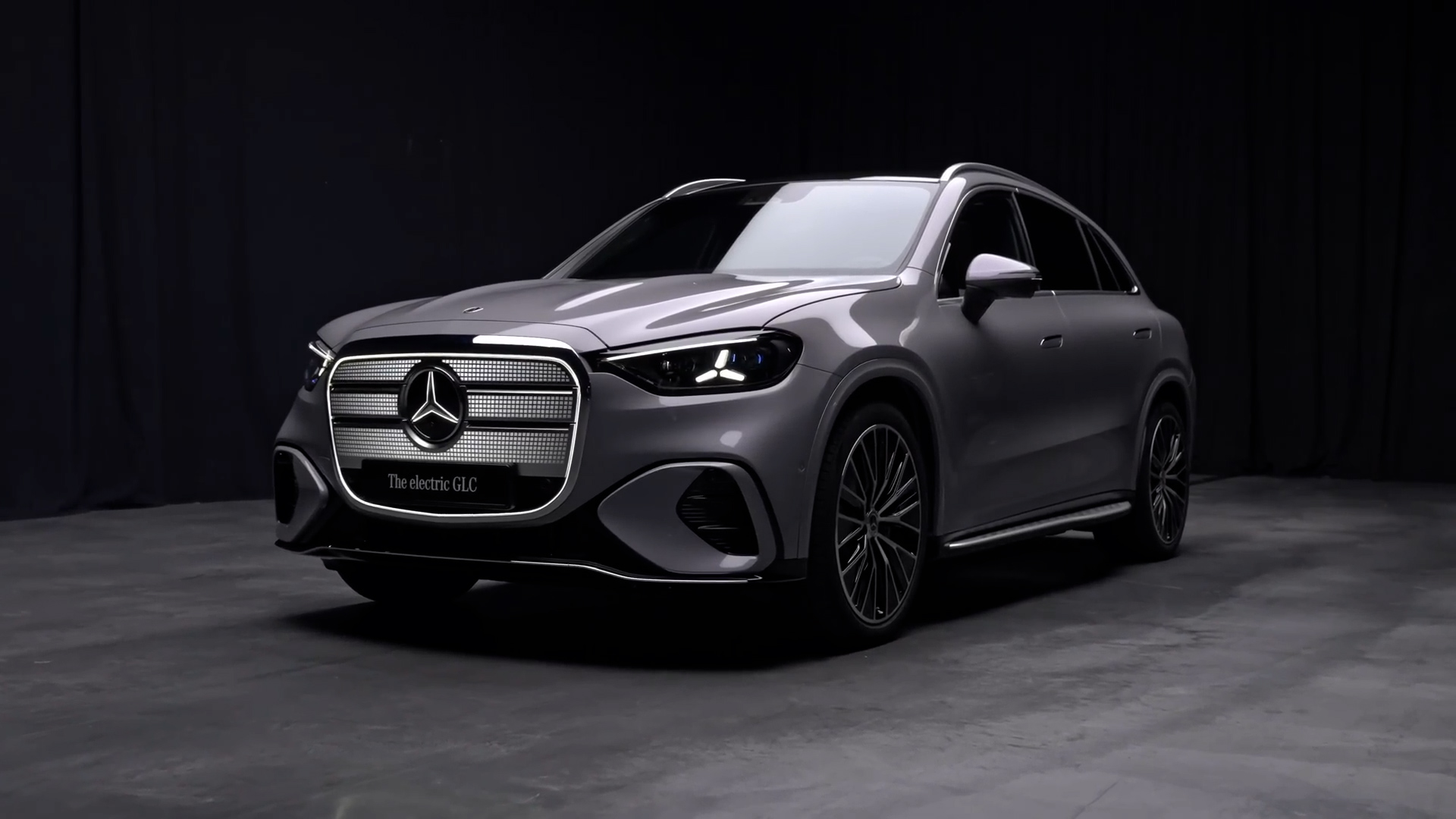 Mercedes GLC Luxury SUV Interior and Exterior Review