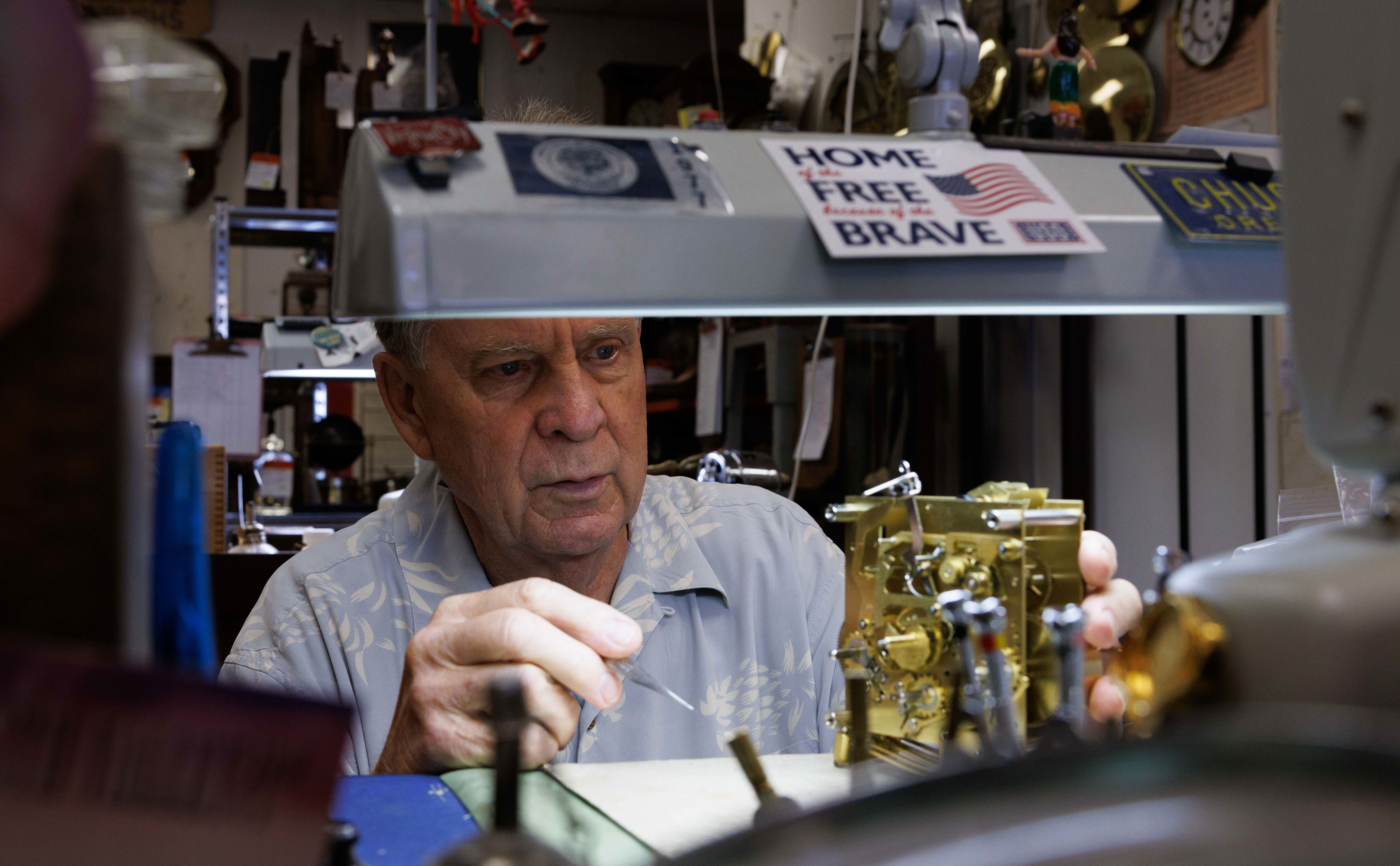 Clockmaker's Gallery keeps treasured clocks ticking in Eugene