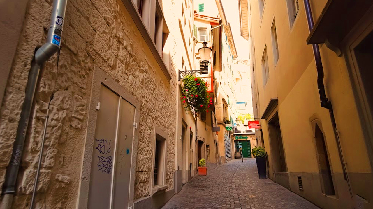 Walking in Zurich – Explore the Beauty of the City