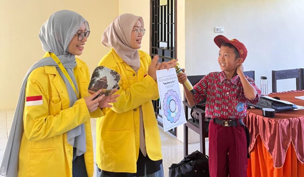 AA1Oji3E Cara Seru Mengajarkan Kepada Anak Bermain Gawai dengan Bijak di SDN 2 Bahoea Reko-Reko, Morowali