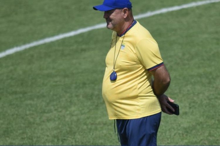 Bojan Hodak Berpikir Cepat! Persib Bandung Waspadai Selangor FC di ACL 2025