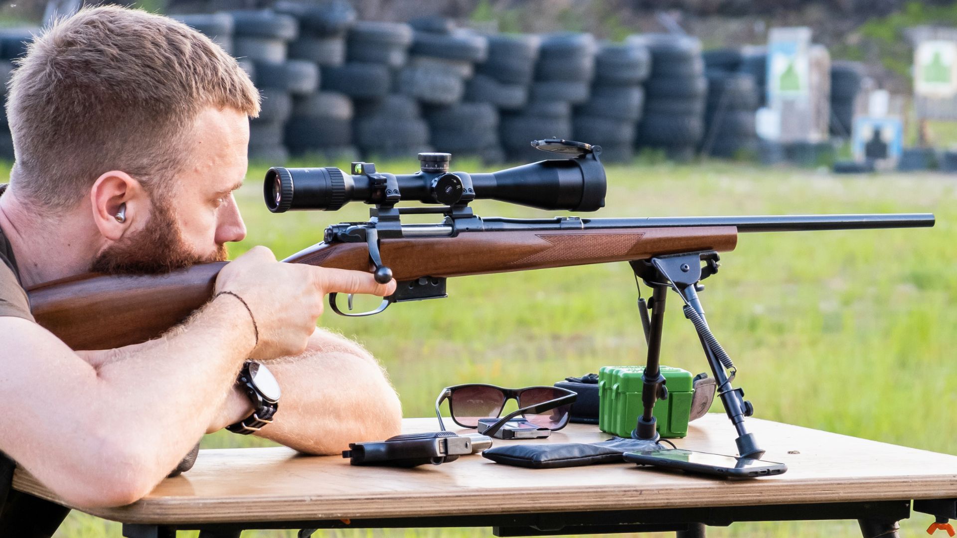 Scopes that die the moment recoil hits